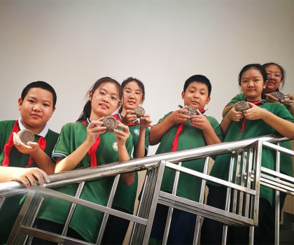 感受濃濃“中秋味”盛世長安小學非遺陶藝課手作“陶泥”月餅活動