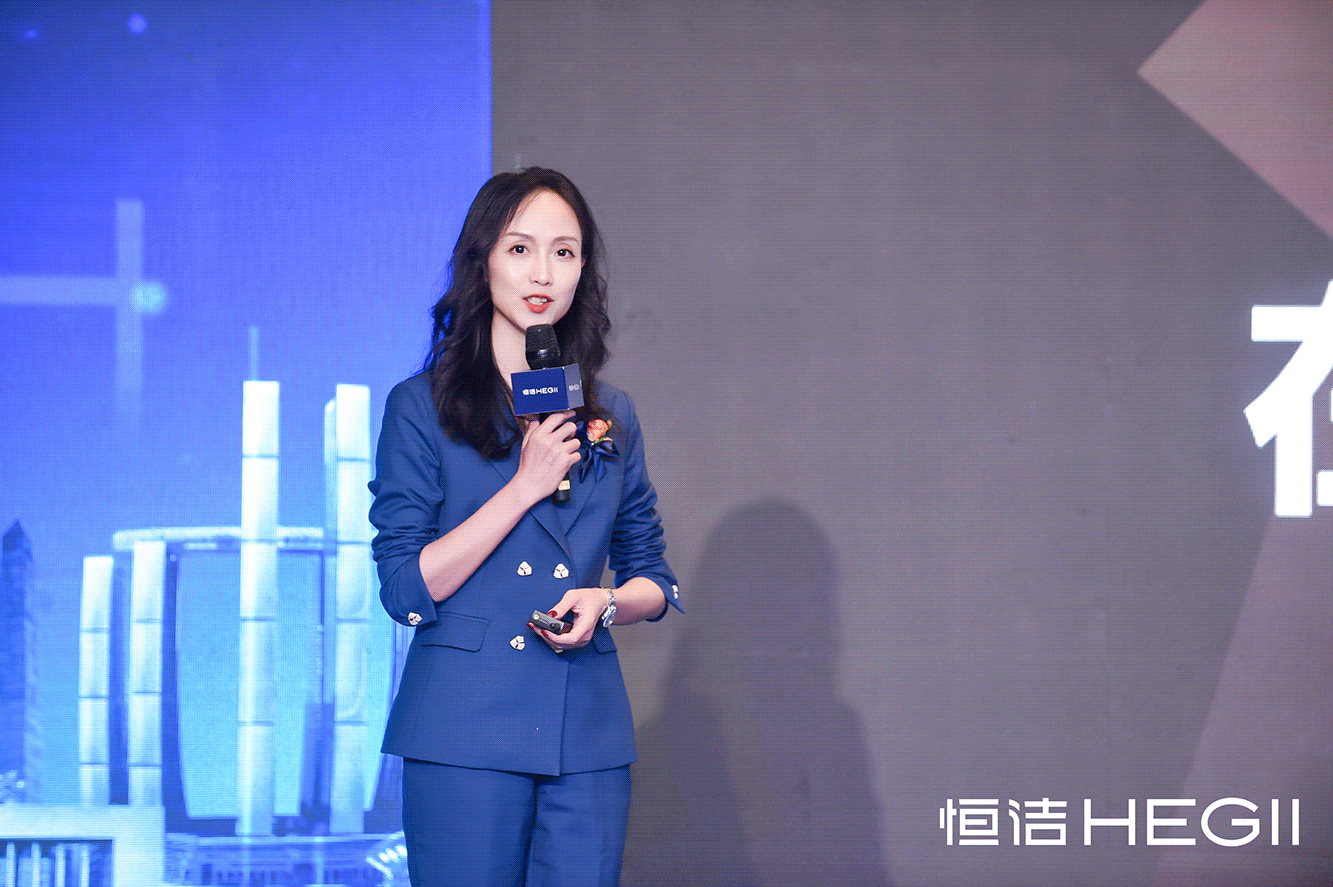 1684911700256908.gif 8、GIF優居新聞全國總編黃小容、網易家居執行主編羅會俊.gif