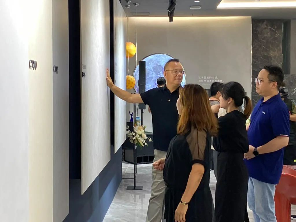 1692010961634582.jpg 640 (1).jpg