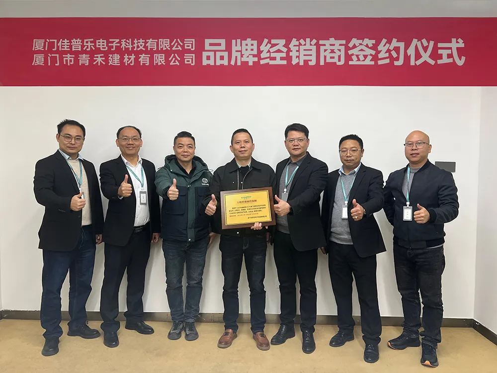 1736415369550684.jpg 1736415367321.jpg