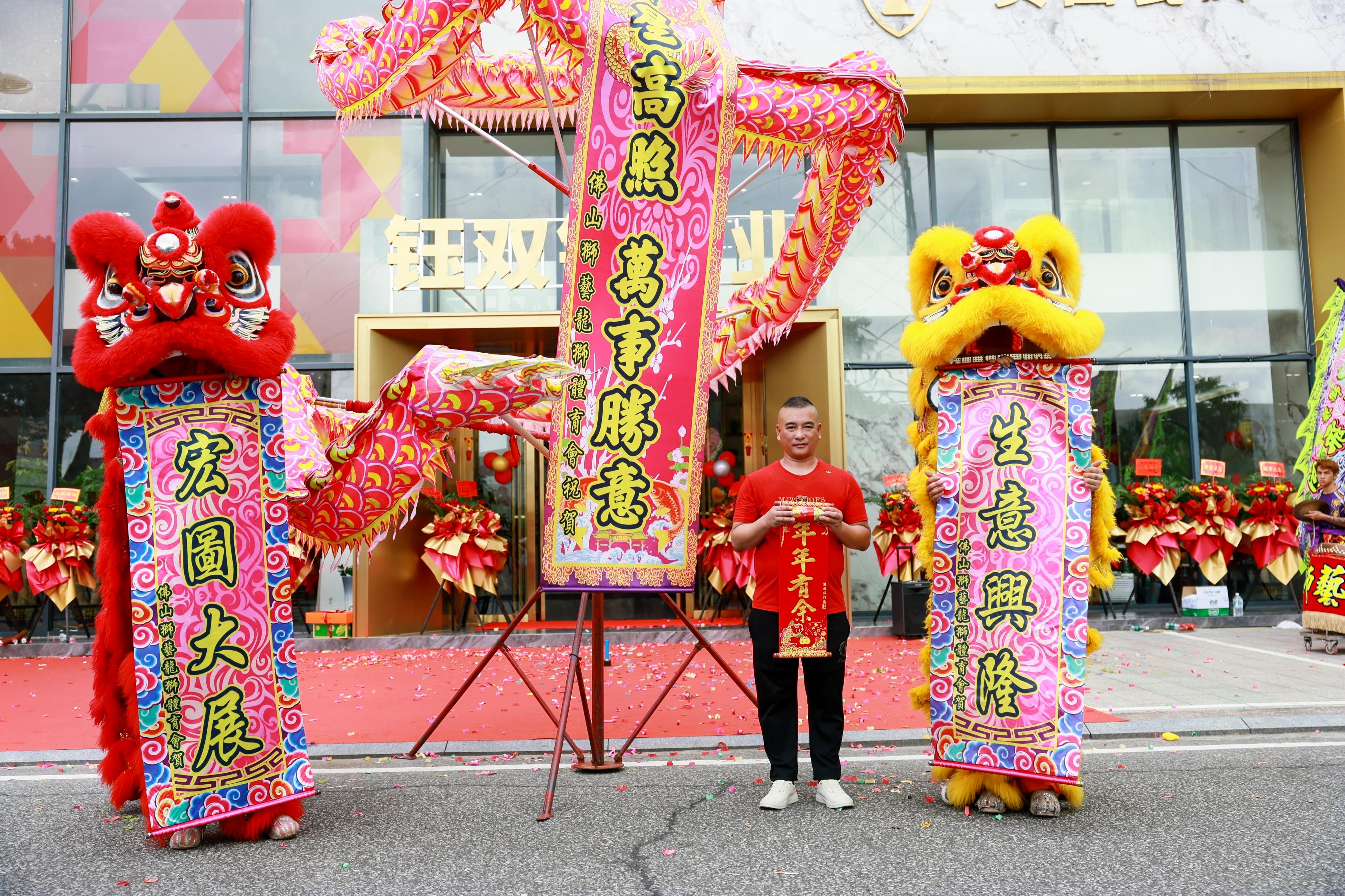 1759214393194397.jpg 2025_0930_fd34f968j00t3du3l01bbc0032n021rc.jpg